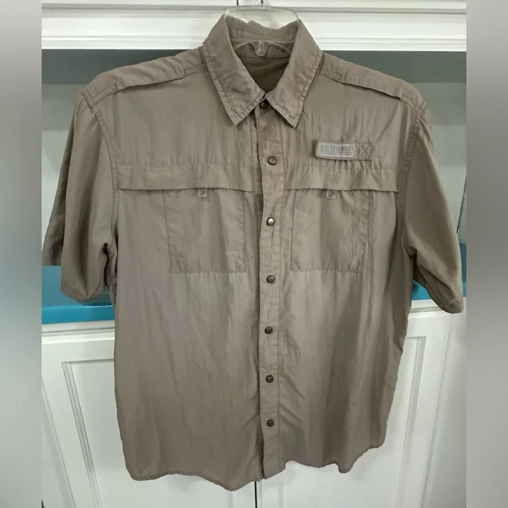 REEL LEGENDS Performance Vented Fishing Shirt Size‎ S Fits M Snap Front Rod Tab